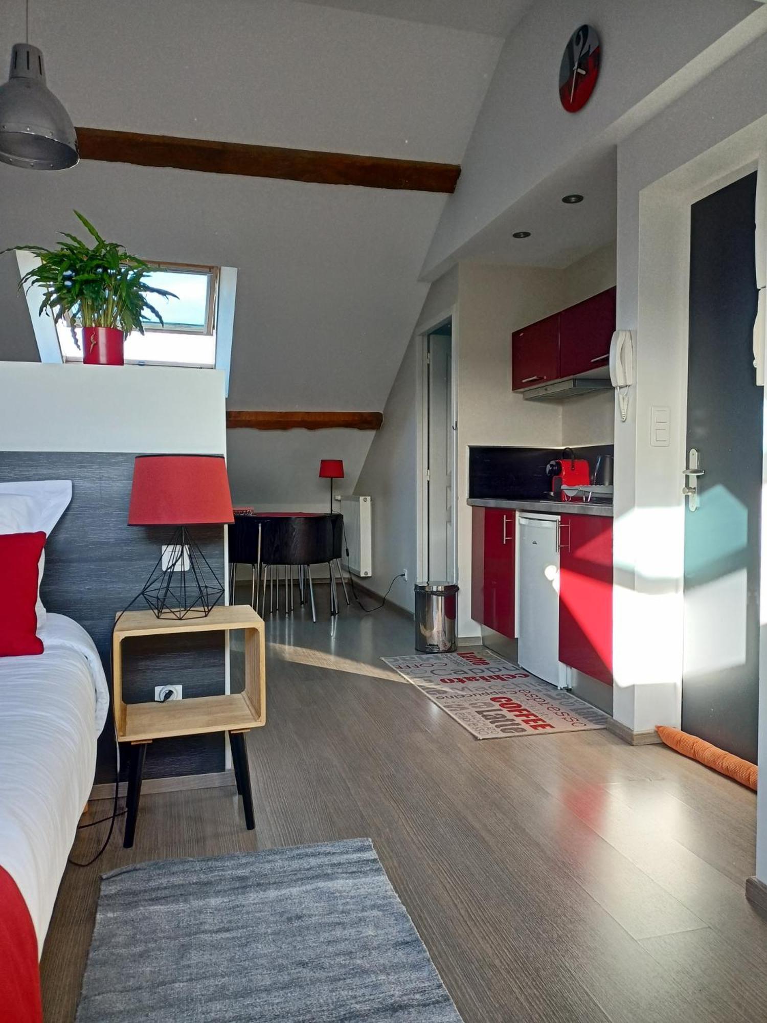 Les Suites Angevines Angers Exterior photo